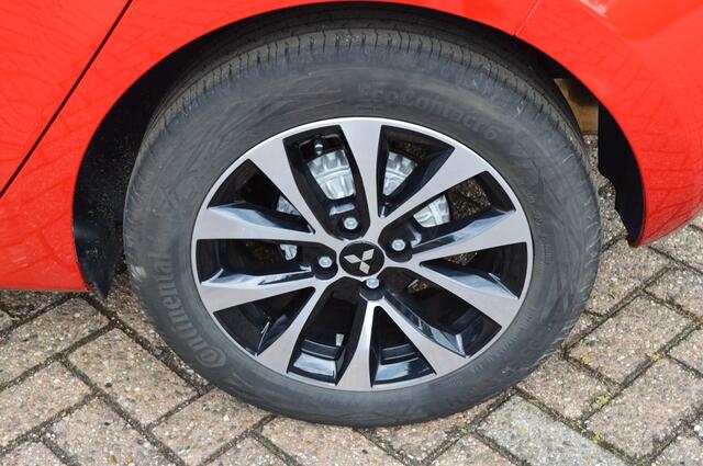 Mitsubishi COLT 1.0T MT Intense+, Pdc , Camera, Carplay
