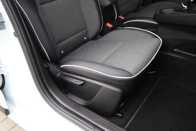 Mitsubishi COLT 1.6 HEV Instyle Automaat, Meest luxe versie