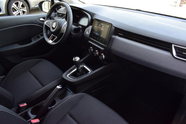 Mitsubishi COLT 1.0T MT Intense | Climate & Cruise Control | Apple Carplay/ Android Auto | Camera |