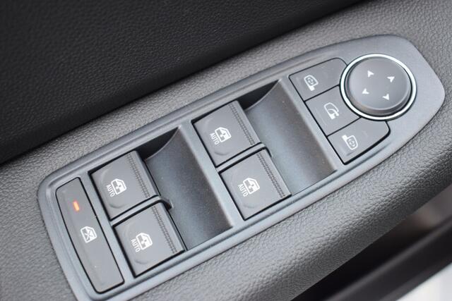 Mitsubishi COLT 1.0T MT Intense | Climate & Cruise Control | Apple Carplay/ Android Auto | Camera |