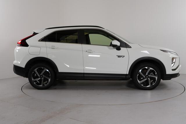 Mitsubishi ECLIPSE Cross 2.4 PHEV 4WD | Parelmoer | Camera | LM 18" | Cruise | Lane | Stl. verw. |
