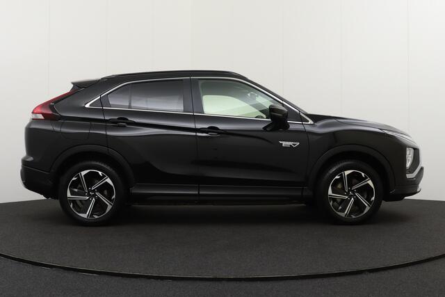 Mitsubishi ECLIPSE Cross 2.4 PHEV Intense+ Trekhaak Carplay Camera 1