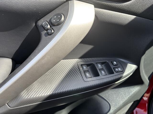 Mitsubishi ECLIPSE Cross 2.4 PHEV Plug-in Hybrid | Leer | Stoelverwarming