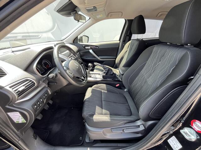 Mitsubishi ECLIPSE Cross 1.5 DI-T First Edition / Head-Up Display / 360° Camera / Navigatie via Apple Carplay & Android Auto / Stoelverwarming voor / Keyless Entry & Start / 1600kg trekken / Cruise- en Climate Control / Dodehoek Detectie / Parkeersensoren voor en achter / 