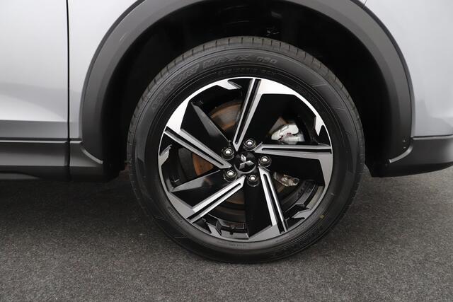 Mitsubishi ECLIPSE Cross 2.4 PHEV Intense+ Trekhaak Carplay Camera