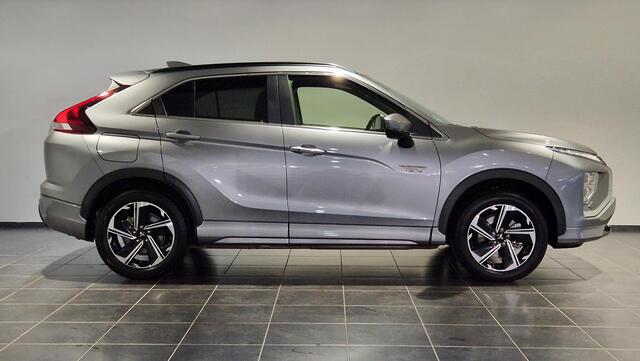 Mitsubishi ECLIPSE Cross 2.4 PHEV Instyle | Panoramadak | Leder | Trekhaak
