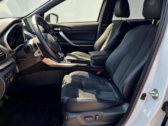 Mitsubishi ECLIPSE Cross 2.4 PHEV Business Executive S-AWC 4WD Automaat / 1500KG Trekgewicht / Rondomzicht Camera / Cruise Control Adaptief / Navigatie / Winterset ¤499,- Meerprijs