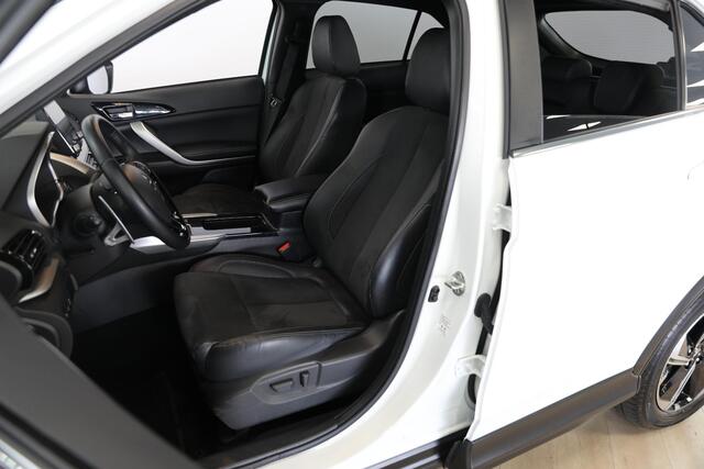 Mitsubishi ECLIPSE Cross 2.4 PHEV Intense+ | Cruise | Navi | Camera
