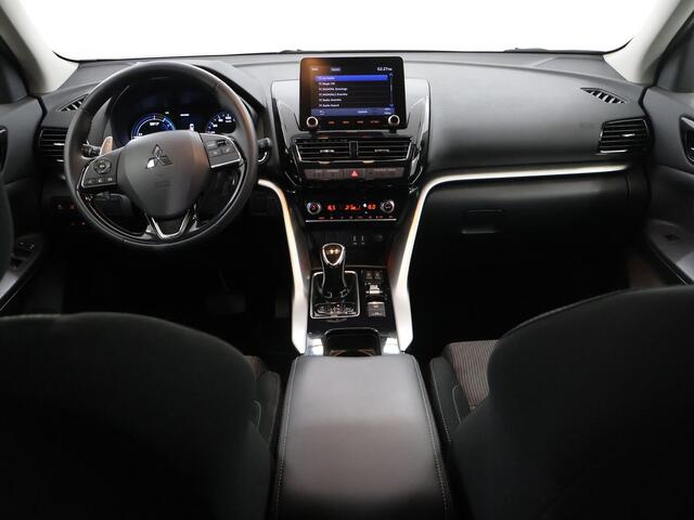 Mitsubishi ECLIPSE Cross 2.4 PHEV Intense | Trekhaak | Parkeercamera | Cruise control | Climate Control | Stoelverwarming |