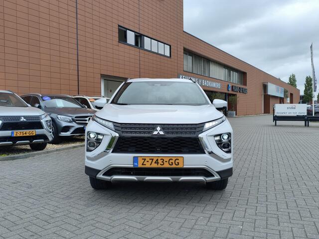 Mitsubishi ECLIPSE Cross 2.4 PHEV Intense+ | Navigatie | Camera | Stoelverwarming | Apple Carplay/Android Auto | Keyless Entry | LED Koplampen | Rijklaarprijs!
