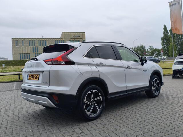 Mitsubishi ECLIPSE Cross 2.4 PHEV Intense+ | Navigatie | Camera | Stoelverwarming | Apple Carplay/Android Auto | Keyless Entry | LED Koplampen | Rijklaarprijs!