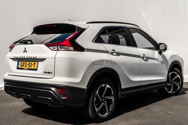 Mitsubishi ECLIPSE Cross 2.4 PHEV Instyle Plug - In I Camera I 18 inch. LMV I LED