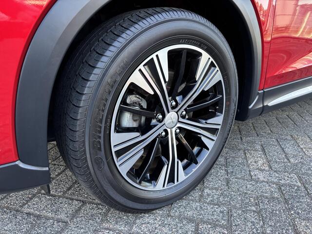 Mitsubishi ECLIPSE Cross 1.5 DI-T First Edition Trekhaak | 360 Camera | HUD