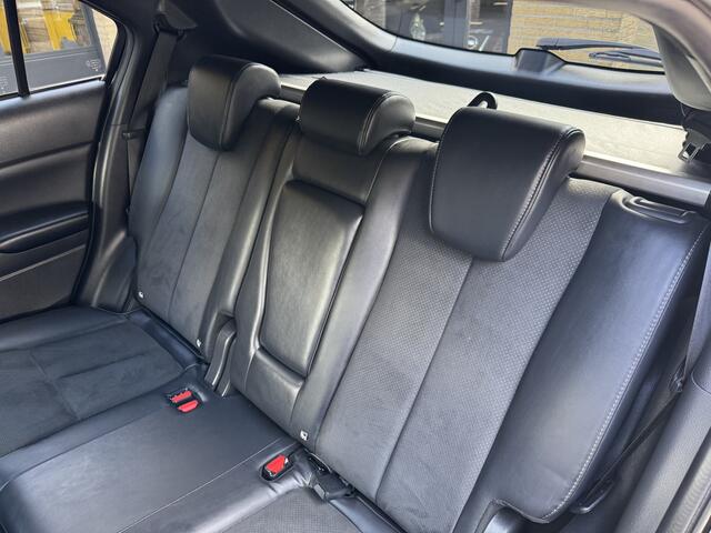 Mitsubishi ECLIPSE Cross 2.4 PHEV Intense+ Climate Control Navi Camera Carplay Trekhaak