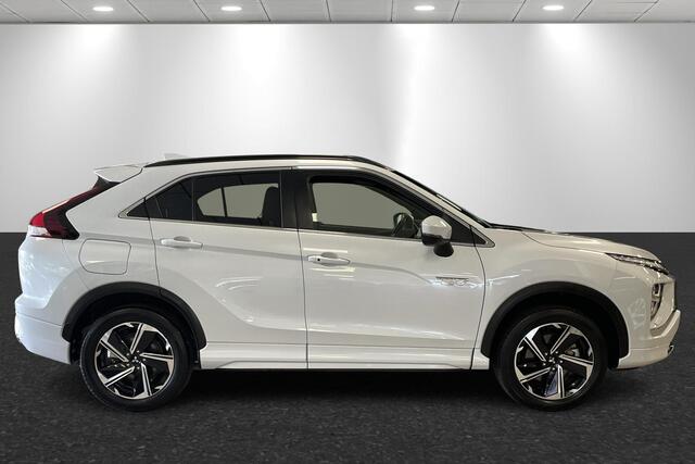 Mitsubishi ECLIPSE Cross 2.4 PHEV prestige+ Mitsubishi Eclipse Cross 2.4 PHEV Instyle