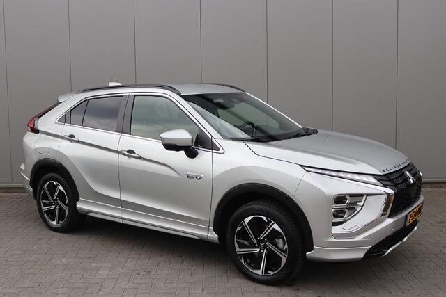 Mitsubishi ECLIPSE Cross 2.4 PHEV Intense + Sport-pack/Trekhaak/Navigatie/Winter-Pack/Camera/Adaptive-Cruise