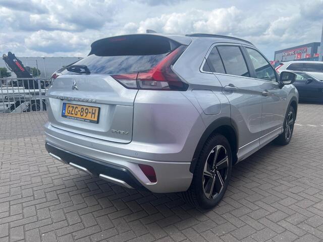 Mitsubishi ECLIPSE Cross 2.4 PHEV Instyle | Panoramadak | Navigatie | Apple CarPlay/Android Auto | Stoelverwarming | Adaptive Cruise control | Parkeersensoren | Lederen bekleding