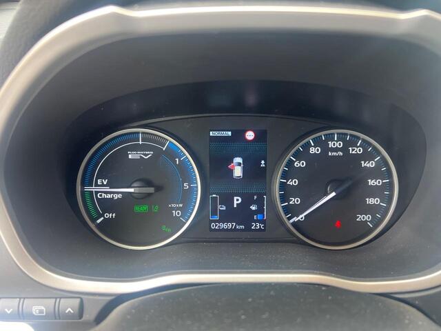 Mitsubishi ECLIPSE Cross 2.4 PHEV Instyle | Panoramadak | Navigatie | Apple CarPlay/Android Auto | Stoelverwarming | Adaptive Cruise control | Parkeersensoren | Lederen bekleding