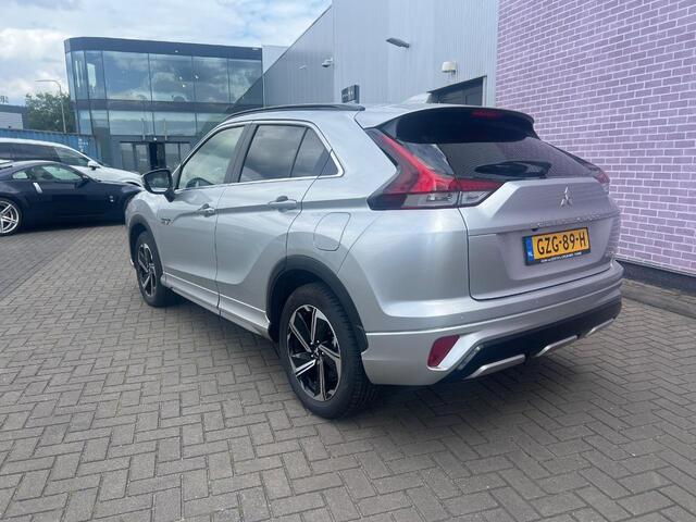 Mitsubishi ECLIPSE Cross 2.4 PHEV Instyle | Panoramadak | Navigatie | Apple CarPlay/Android Auto | Stoelverwarming | Adaptive Cruise control | Parkeersensoren | Lederen bekleding