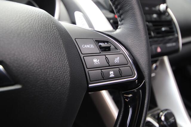 Mitsubishi ECLIPSE Cross 2.4 PHEV Instyle Black Carbon LTD Edition Pano, Leder, 360 graden camera
