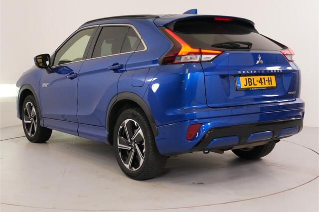 Mitsubishi ECLIPSE Cross 2.4 PHEV 188 pk 4 WD | Camera | Stl. verw. | Apple/Android | Parelmoer | Adaptieve Cruise |