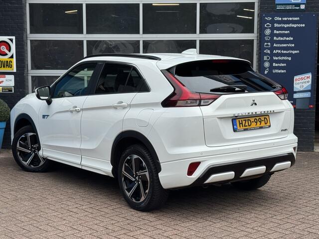 Mitsubishi ECLIPSE Cross 2.4 PHEV Executive Gratis Afleverpakket! | 360* Camera | Stoel\Stuur Verwarming |