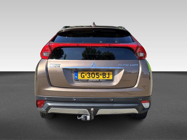 Mitsubishi ECLIPSE Cross 1.5 DI-T First Edition | Trekhaak | Stoelverwarming 1600kg trekgewicht ! heads-up display | stoelverwarming
