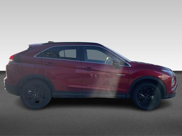 Mitsubishi ECLIPSE Cross 2.4 PHEV Black Edition Van ¤ 47.630,- voor ¤ 38.930,-