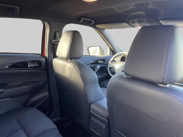 Mitsubishi ECLIPSE Cross 2.4 PHEV Black Edition Van ¤ 47.630,- voor ¤ 38.930,-