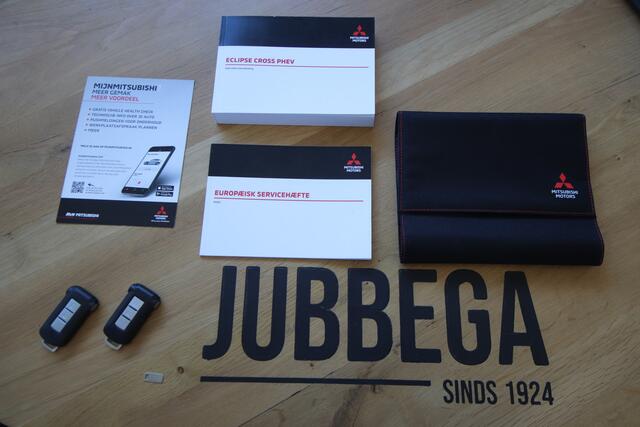 Mitsubishi ECLIPSE Cross 2.4 PHEV Instyle Pano, Leder, Adaptive Cr