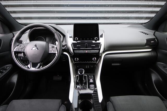 Mitsubishi ECLIPSE Cross 2.4 PHEV Executive Adaptive cruise,