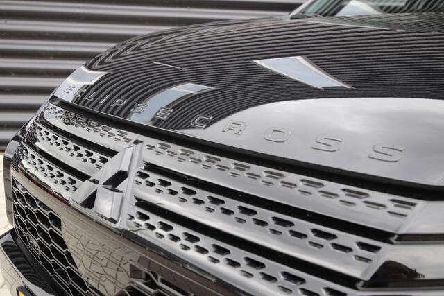 Mitsubishi ECLIPSE Cross 2.4 PHEV Black Edition Met veel extra's!