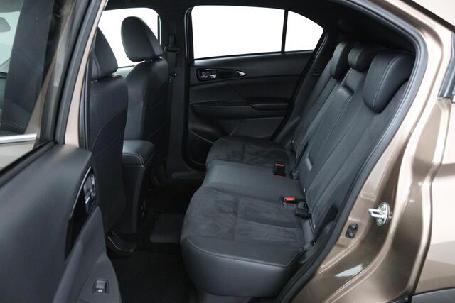 Mitsubishi ECLIPSE Cross 2.4 PHEV Instyle | Navigatie | Parkeercamera | All in prijs + BOVAG Garantie