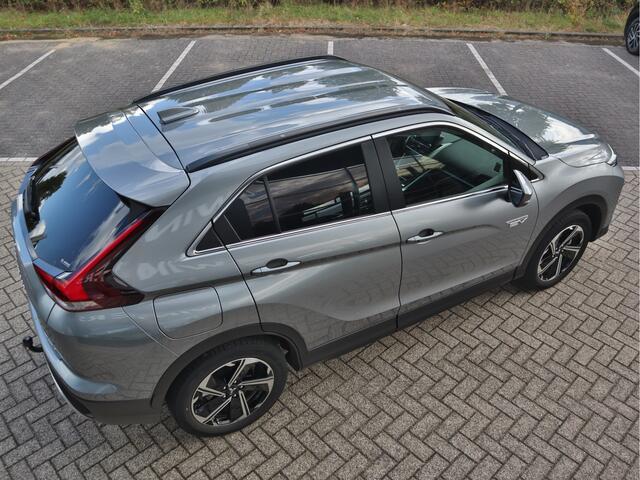 Mitsubishi ECLIPSE Cross 2.4 PHEV Intense+ Trekhaak | 18 inch lichtmetaalvelg | Dealerauto