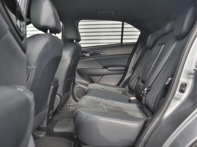 Mitsubishi ECLIPSE Cross 2.4 PHEV Intense+ Trekhaak | 18 inch lichtmetaalvelg | Dealerauto