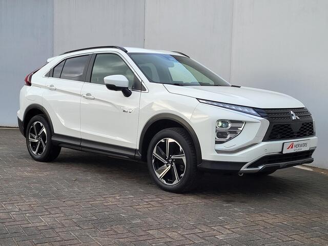 Mitsubishi ECLIPSE Cross 2.4 PHEV Business Intense+ Automaat / 8 jaar garantie vanaf nieuw / Trekhaak 1500kg Trekgewicht