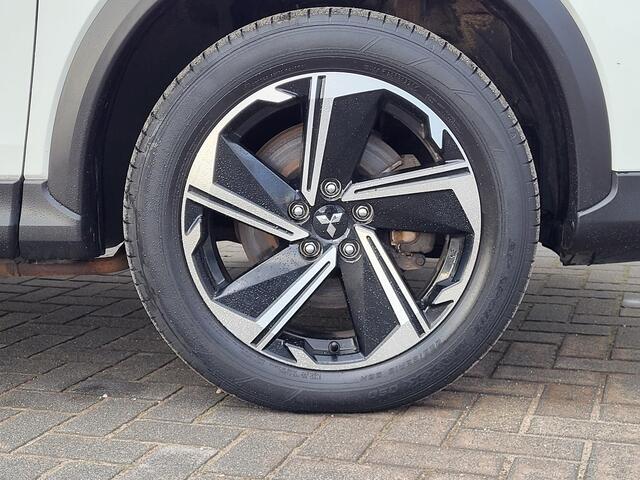 Mitsubishi ECLIPSE Cross 2.4 PHEV Business Intense+ Automaat / 8 jaar garantie vanaf nieuw / Trekhaak 1500kg Trekgewicht