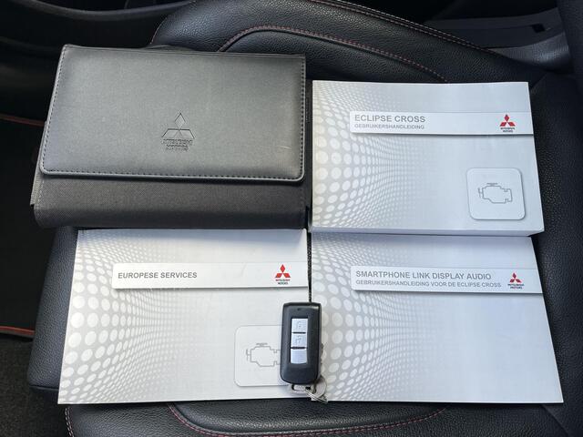 Mitsubishi ECLIPSE Cross 1.5 DI-T Intense S / Trekhaak (Trekgewicht 1.600kg) / HUD / Achteruitrijcamera / Navigatie via Apple Carplay & Android Auto / Verwarmde Voorstoelen / Cruise- en Climate Control / Keyless Entry & Start /