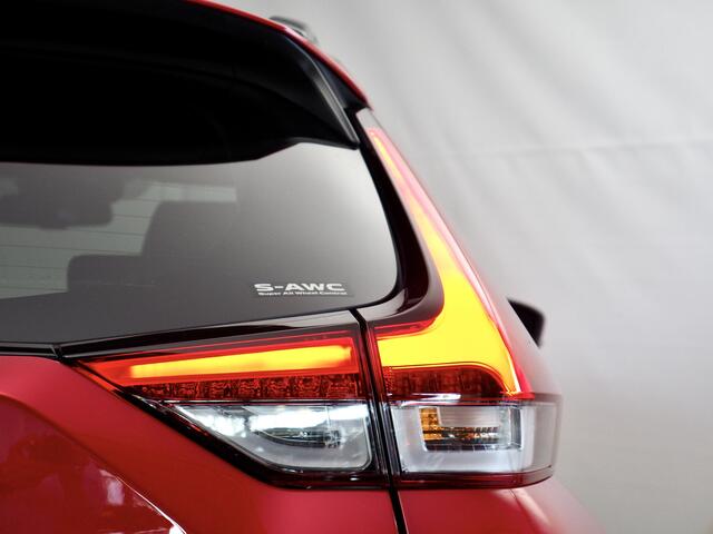 Mitsubishi ECLIPSE Cross 2.4 PHEV Intense+ | Achteruitrijcamera | Stoelverwarming | Apple CarPlay