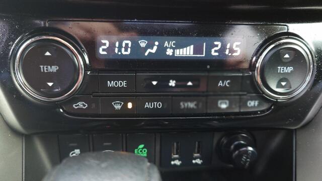 Mitsubishi ECLIPSE Cross 1.5 DI-T Instyle Dubbel Sunroof | Automaat | Lederen interieur | High end Audio |