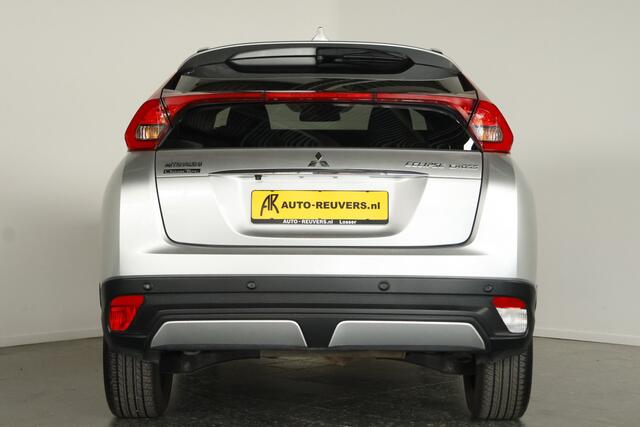 Mitsubishi ECLIPSE Cross 1.5 DI-T Intense / LED / Cam / HUD / CarPlay / Clima