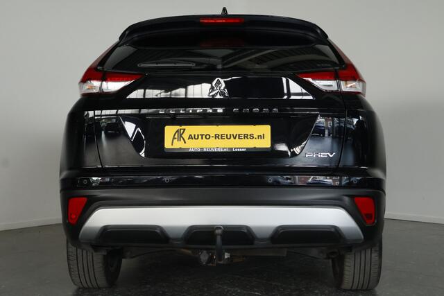 Mitsubishi ECLIPSE Cross 2.4 PHEV Black Edition / LED / HUD / Navi / ACC / Cam