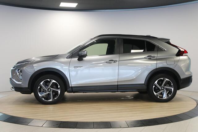 Mitsubishi ECLIPSE Cross 2.4 PHEV Executive Cruise Control | Alcantara