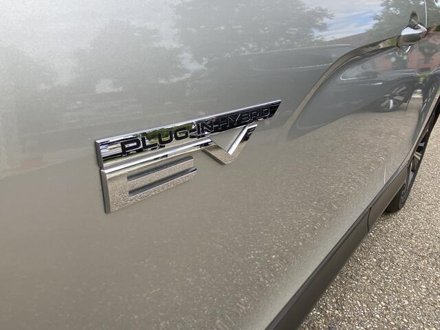 Mitsubishi ECLIPSE 2.4 PHEV Intense+