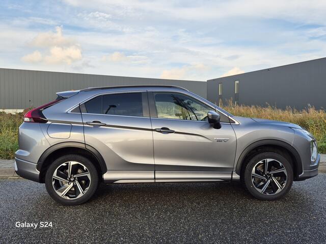 Mitsubishi ECLIPSE Cross 2.4 PHEV Executive In absolute nieuwstaat