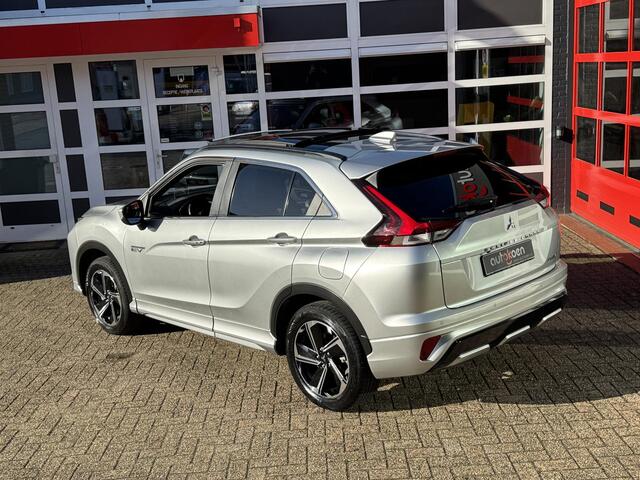 Mitsubishi ECLIPSE Cross 2.4 PHEV Instyle *ACC/PANO/NAVI/LEDER*