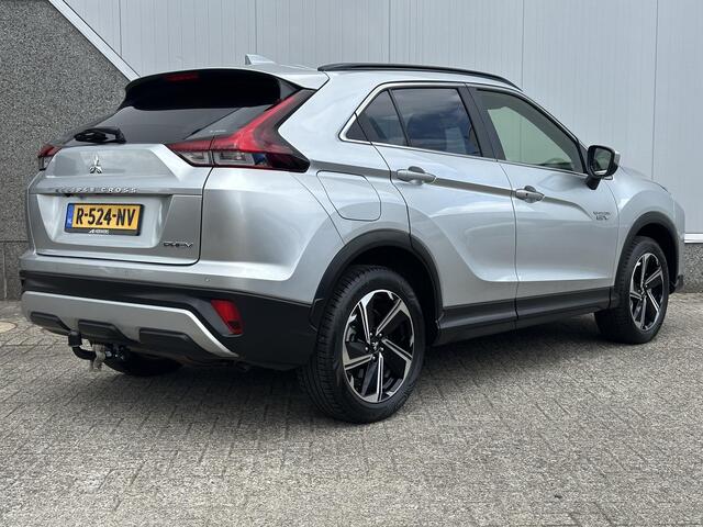 Mitsubishi ECLIPSE Cross 2.4 PHEV Intense+ / Trekhaak 1500KG trekgewicht / Stoelverwarming / Navigatie / Keyless Entry / Fabrieksgarantie tot 12-2026