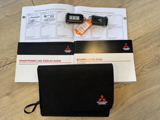 Mitsubishi ECLIPSE Cross 2.4 PHEV Executive Gratis Afleverpakket! | 360* Camera | Stoel\Stuur Verwarming |