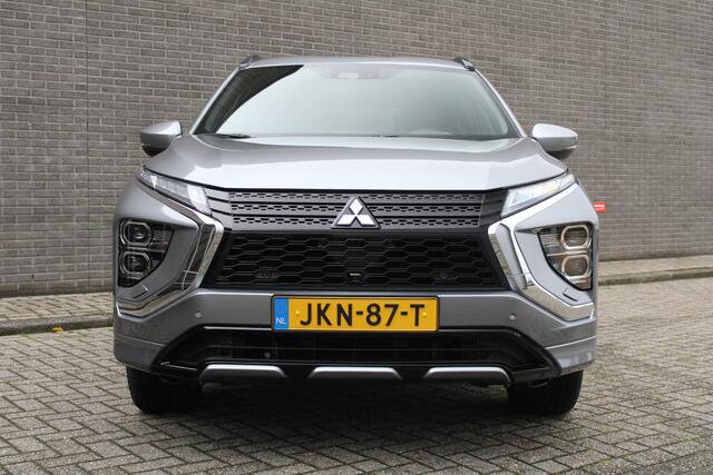 Mitsubishi ECLIPSE Cross 2.4 PHEV Black Edition Automaat, Navigatie, Cruise/Climate control, Apple carplay/Android auto, 360 Camera, Audio/Bluetooth/DAB