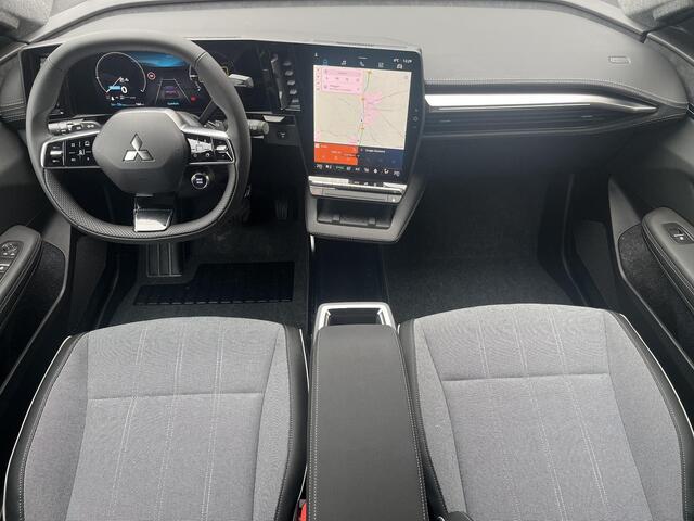 Mitsubishi ECLIPSE Cross Intense 87 kWh / ¤2000 introductiekorting / Nieuw Model! / 100% Elektrisch / 621 KM WLTP / 1.100 KG Trekgewicht / Achteruitrijcamera / Google Maps Navigatie / Stuur- & Stoelverwarming /